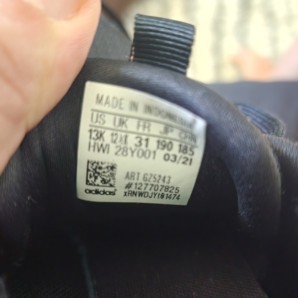 Girls Adidas sneakers sz 13K - Picture 4 of 4